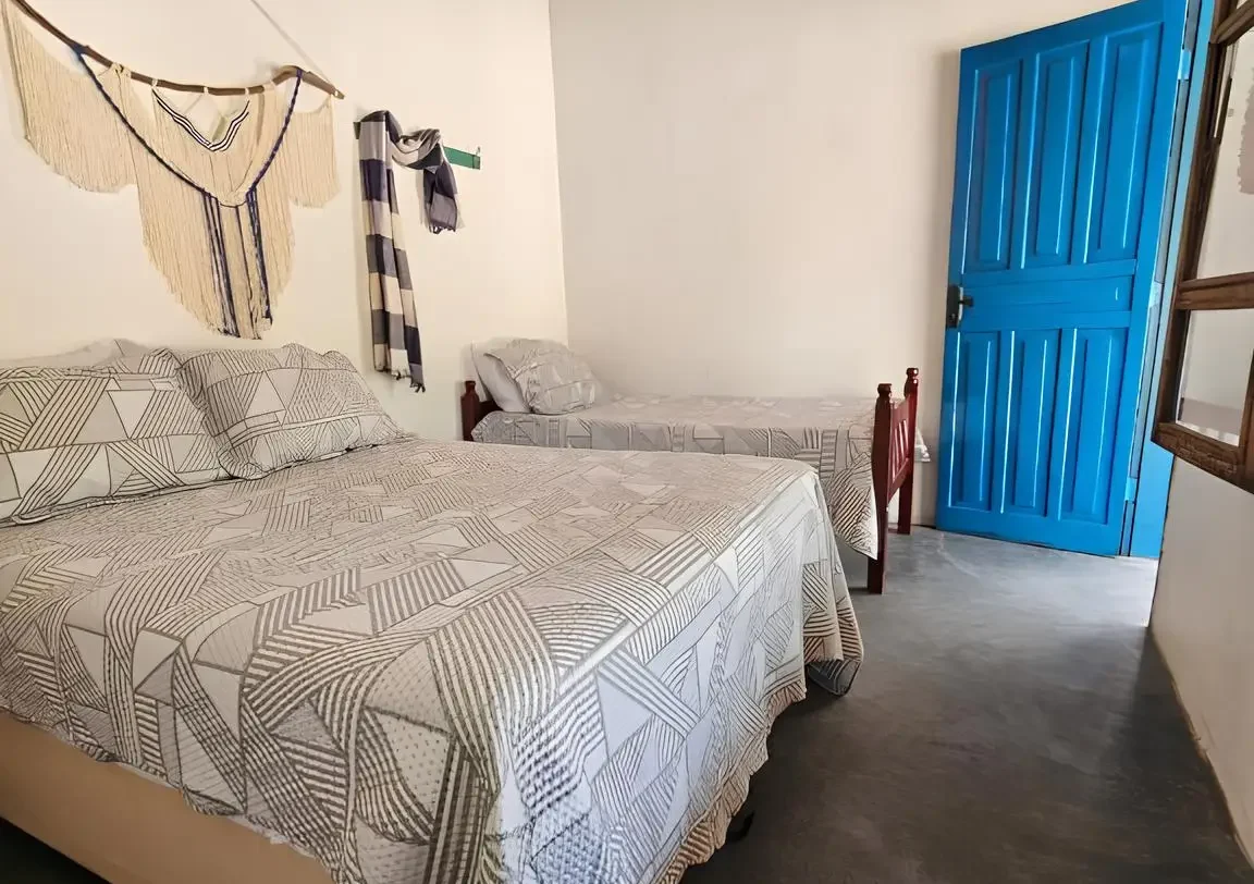 757208144 - Copia (1)